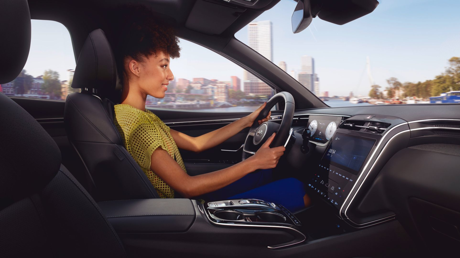 Image du design intérieur futuriste à bord du SUV compact Hyundai TUCSON Nouvelle Génération.